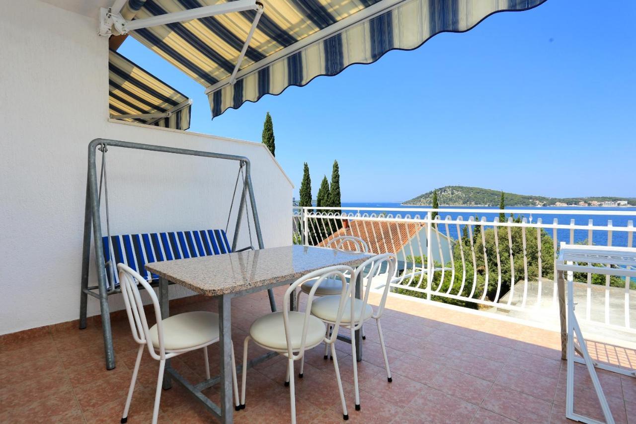 Family Friendly Seaside Apartments Razanj, Rogoznica - 10373 Dış mekan fotoğraf