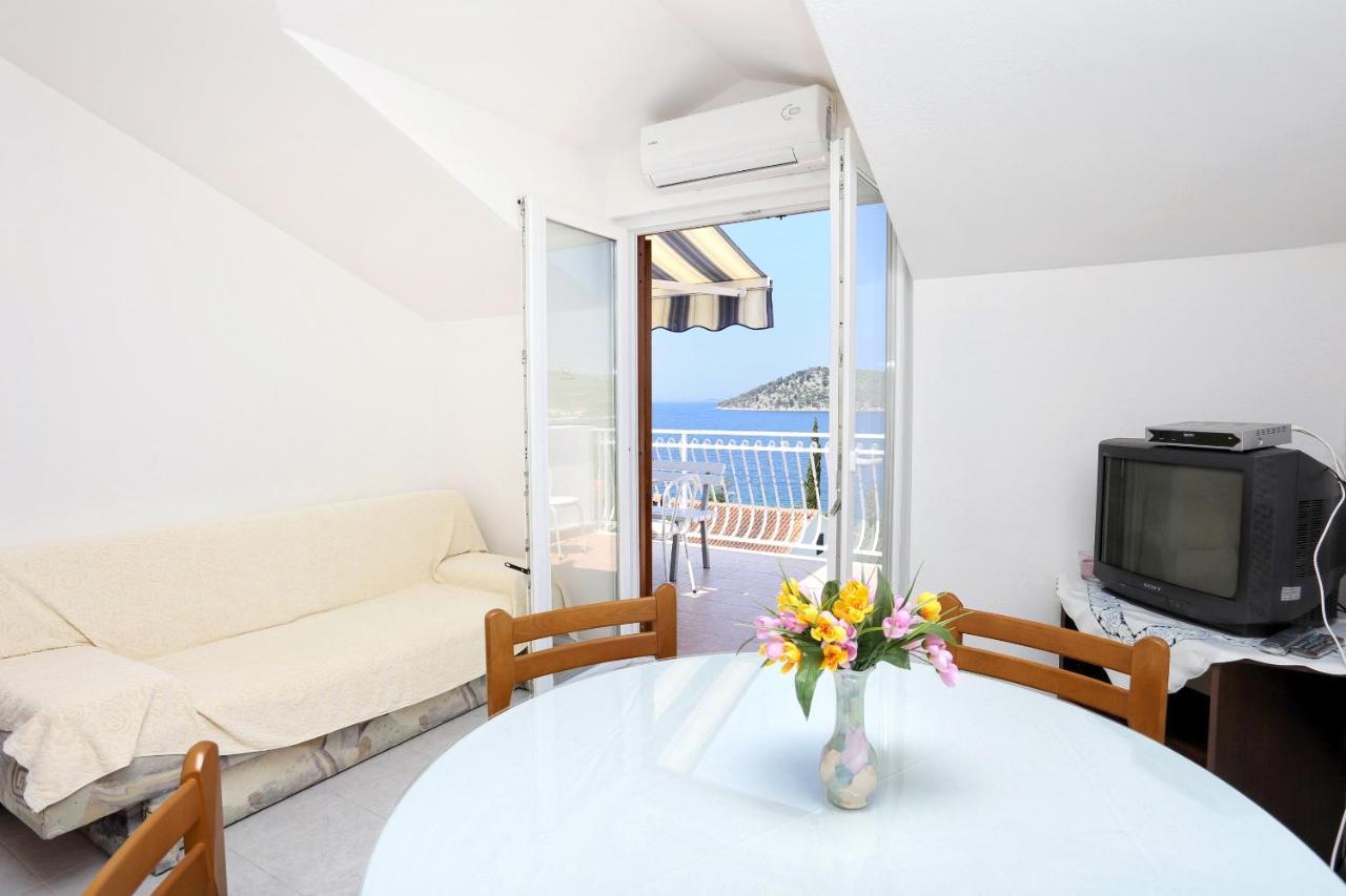 Family Friendly Seaside Apartments Razanj, Rogoznica - 10373 Dış mekan fotoğraf