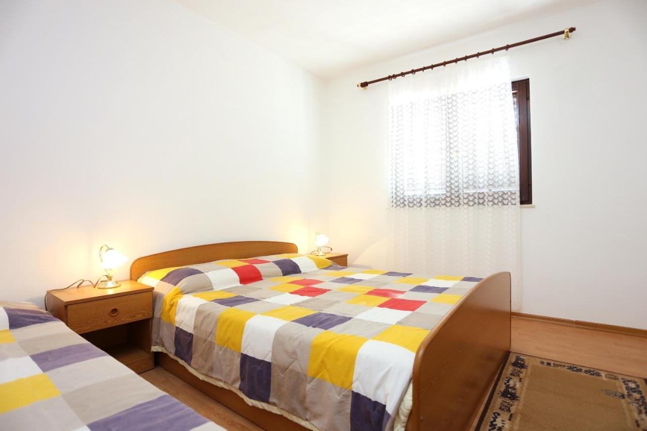 Family Friendly Seaside Apartments Razanj, Rogoznica - 10373 Dış mekan fotoğraf