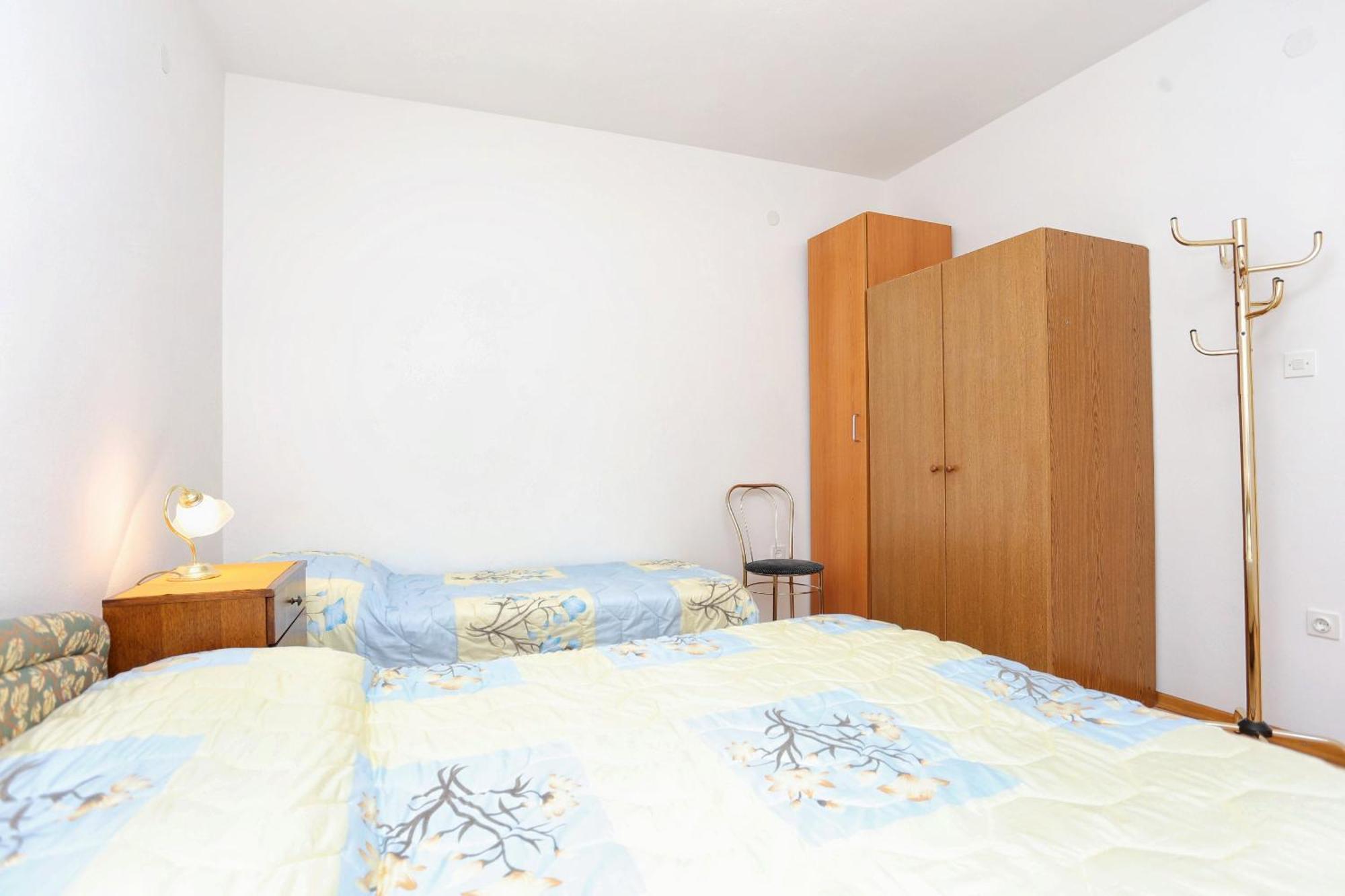 Family Friendly Seaside Apartments Razanj, Rogoznica - 10373 Oda fotoğraf