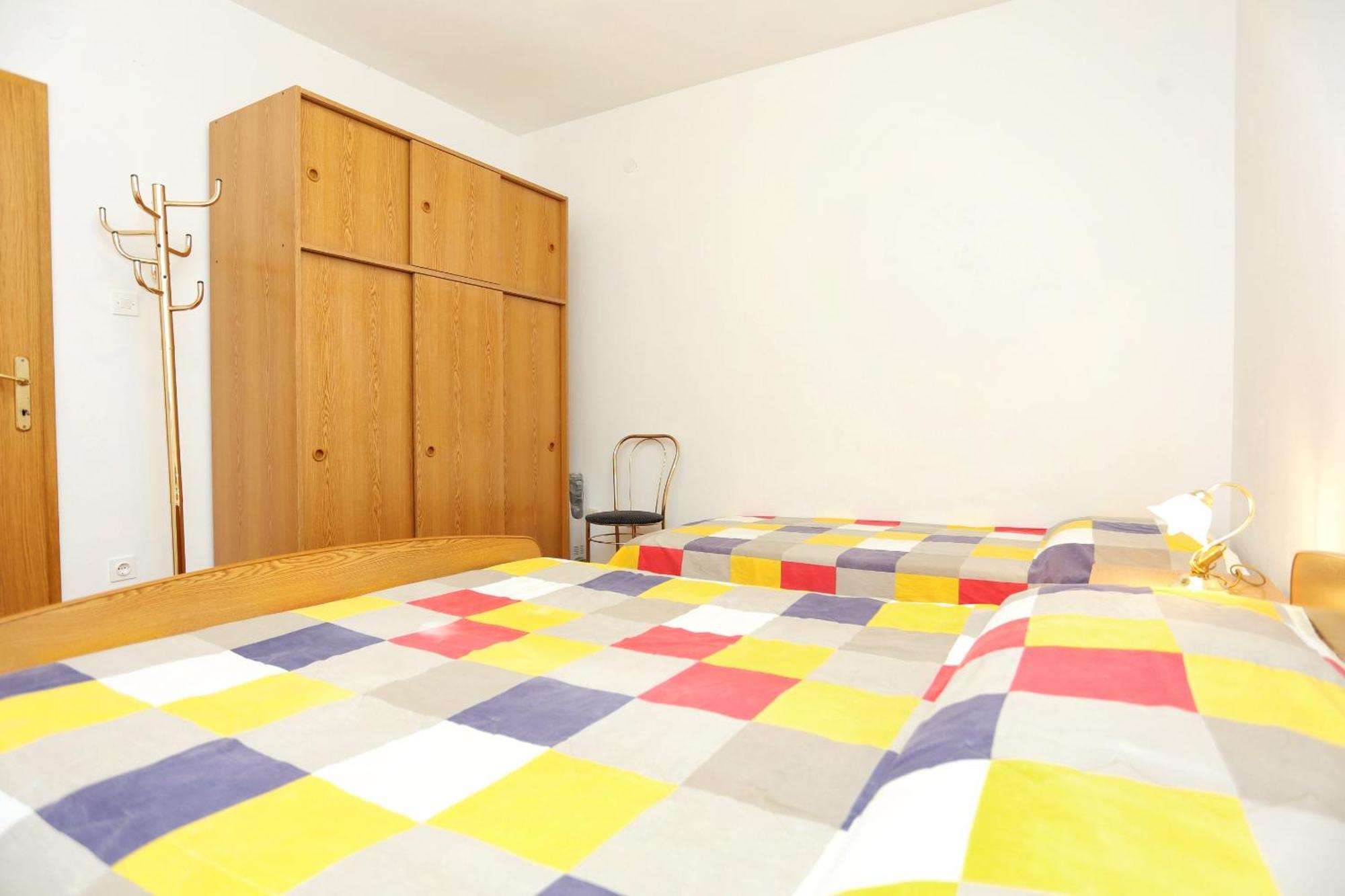 Family Friendly Seaside Apartments Razanj, Rogoznica - 10373 Oda fotoğraf
